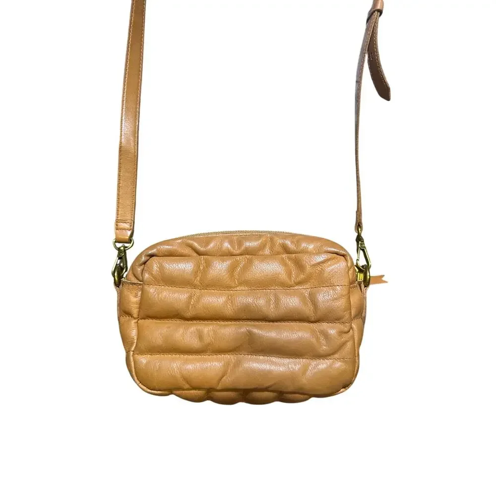 Madewell The Transport Camera Bag: Puff Edition in Warm Hickory Brown